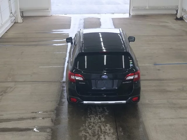 Subaru Outback  с аукциона в Японии