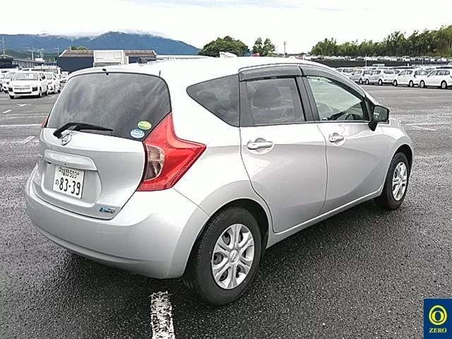 Nissan Note  с аукциона в Японии