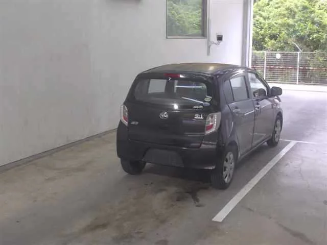 Daihatsu Mira e:S  с аукциона в Японии
