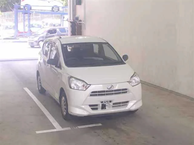 Daihatsu Mira e:S  с аукциона в Японии