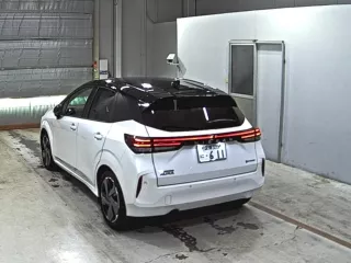 Nissan Aura