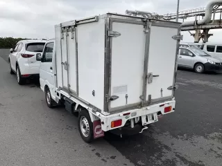Nissan NT100 Clipper