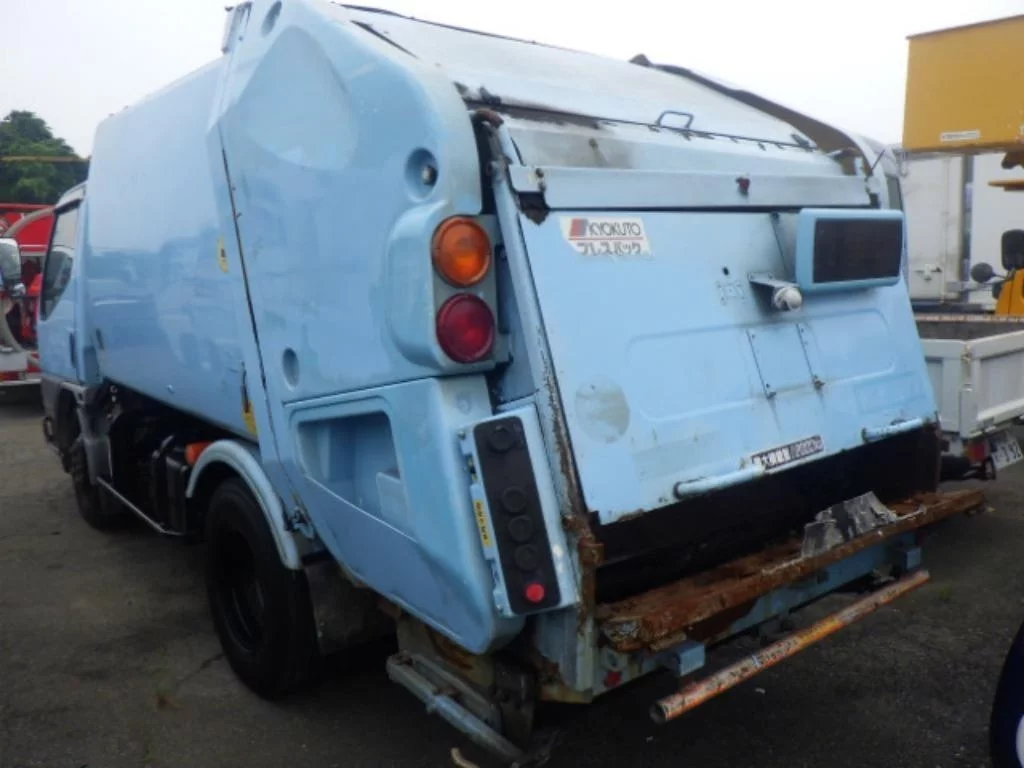 Mitsubishi Fuso Canter  с аукциона в Японии