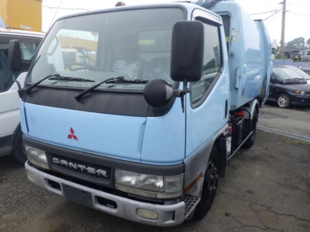 Mitsubishi Fuso Canter  с аукциона в Японии