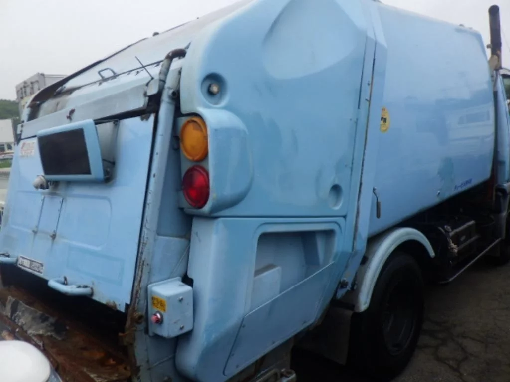 Mitsubishi Fuso Canter  с аукциона в Японии