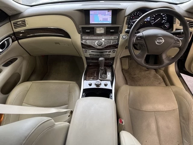Nissan Fuga  с аукциона в Японии