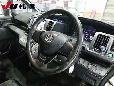Honda STEPWGN SPADA