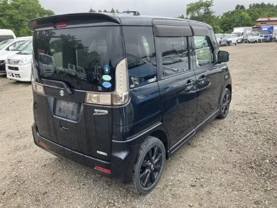 Suzuki Spacia Custom
