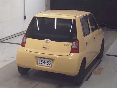 Daihatsu Esse