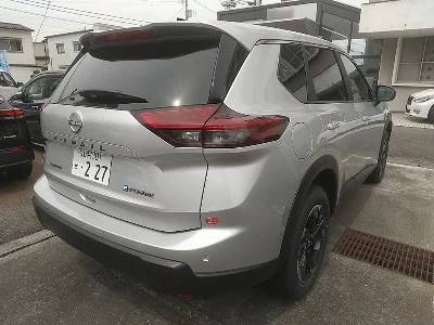 Nissan X-TRAIL