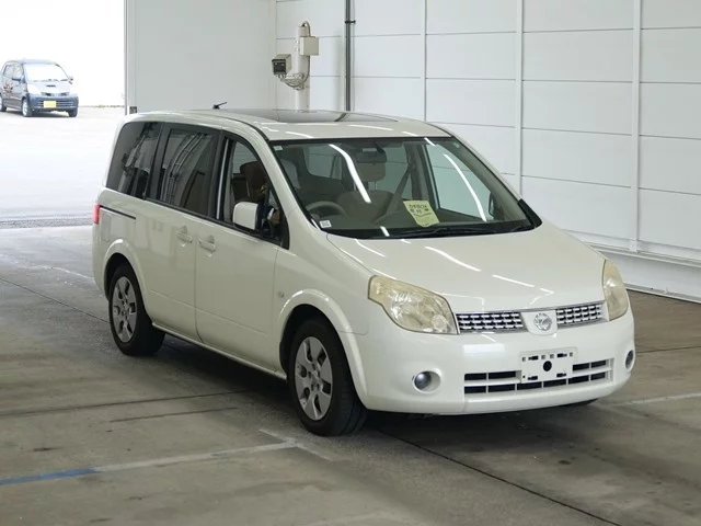 Nissan Lafesta  с аукциона в Японии