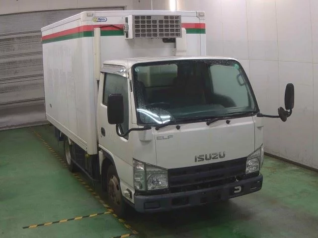 Isuzu Elf  с аукциона в Японии