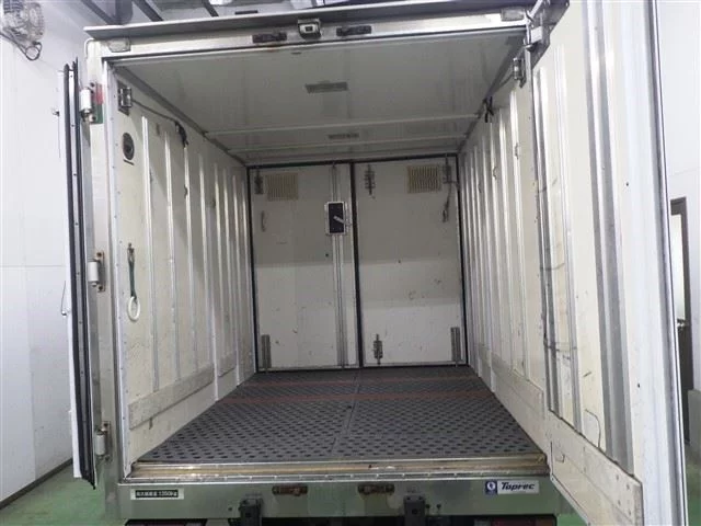 Isuzu Elf  с аукциона в Японии