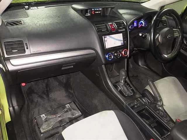 Subaru XV  с аукциона в Японии