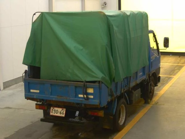 Mitsubishi Fuso Canter  с аукциона в Японии