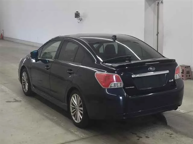 Subaru Impreza  с аукциона в Японии