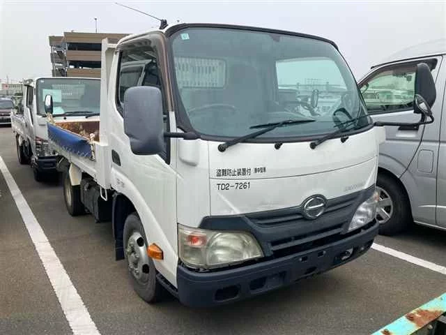 Hino Dutro  с аукциона в Японии