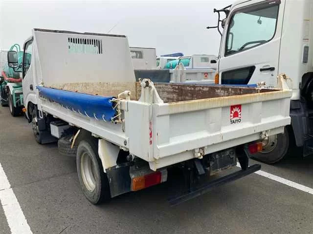 Hino Dutro  с аукциона в Японии