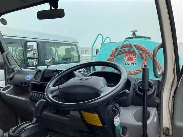 Hino Dutro  с аукциона в Японии