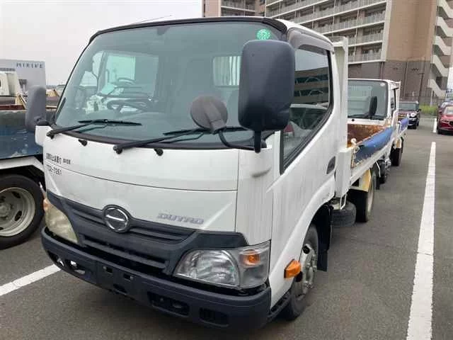 Hino Dutro  с аукциона в Японии