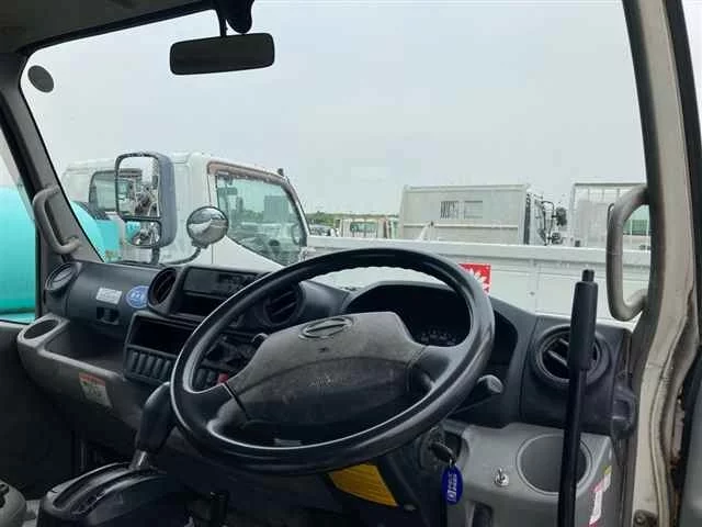 Hino Dutro  с аукциона в Японии