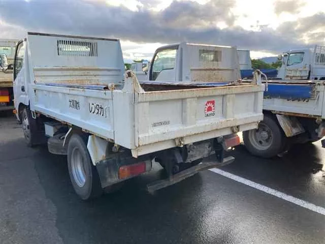 Hino Dutro  с аукциона в Японии