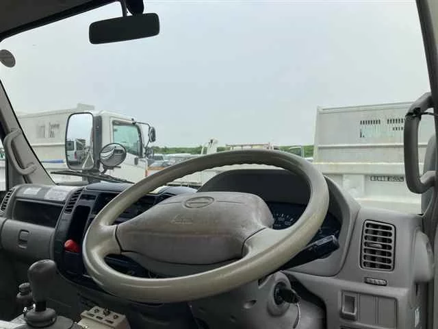 Hino Dutro  с аукциона в Японии