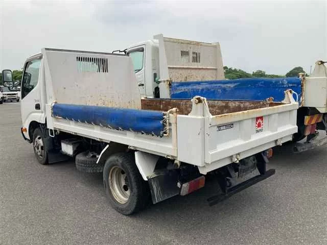 Hino Dutro  с аукциона в Японии