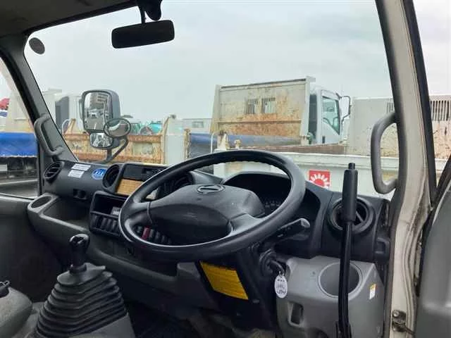 Hino Dutro  с аукциона в Японии