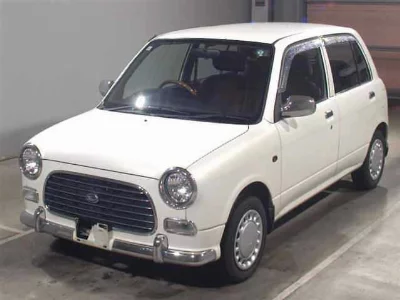 Daihatsu Mira Gino