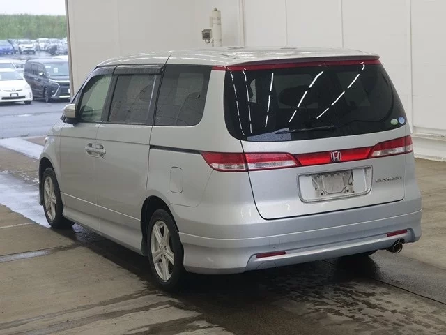 Honda Elysion  с аукциона в Японии