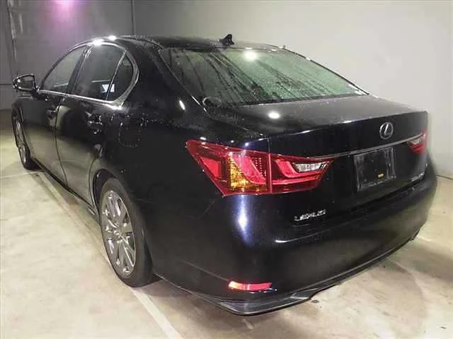 Lexus GS  с аукциона в Японии