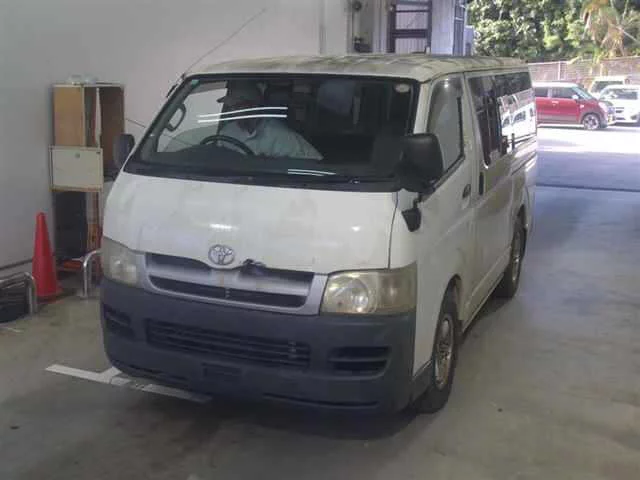Toyota RegiusAce  с аукциона в Японии