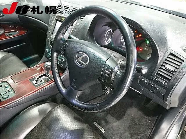 Lexus GS  с аукциона в Японии