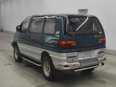 Mitsubishi DELICA SPACE GEAR