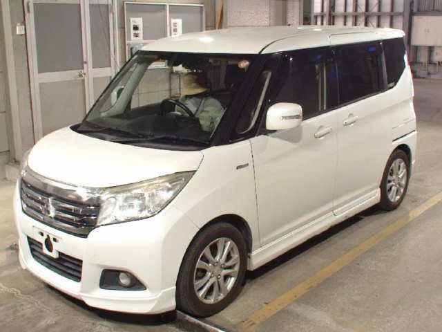 Mitsubishi Delica D:2  с аукциона в Японии