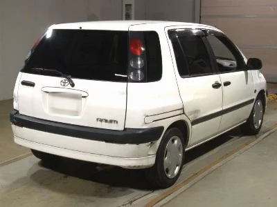 Toyota Raum
