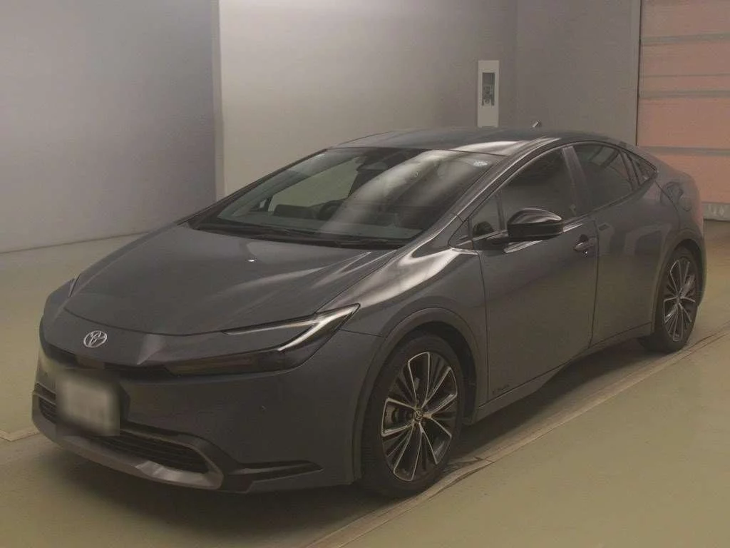 Toyota Prius  с аукциона в Японии