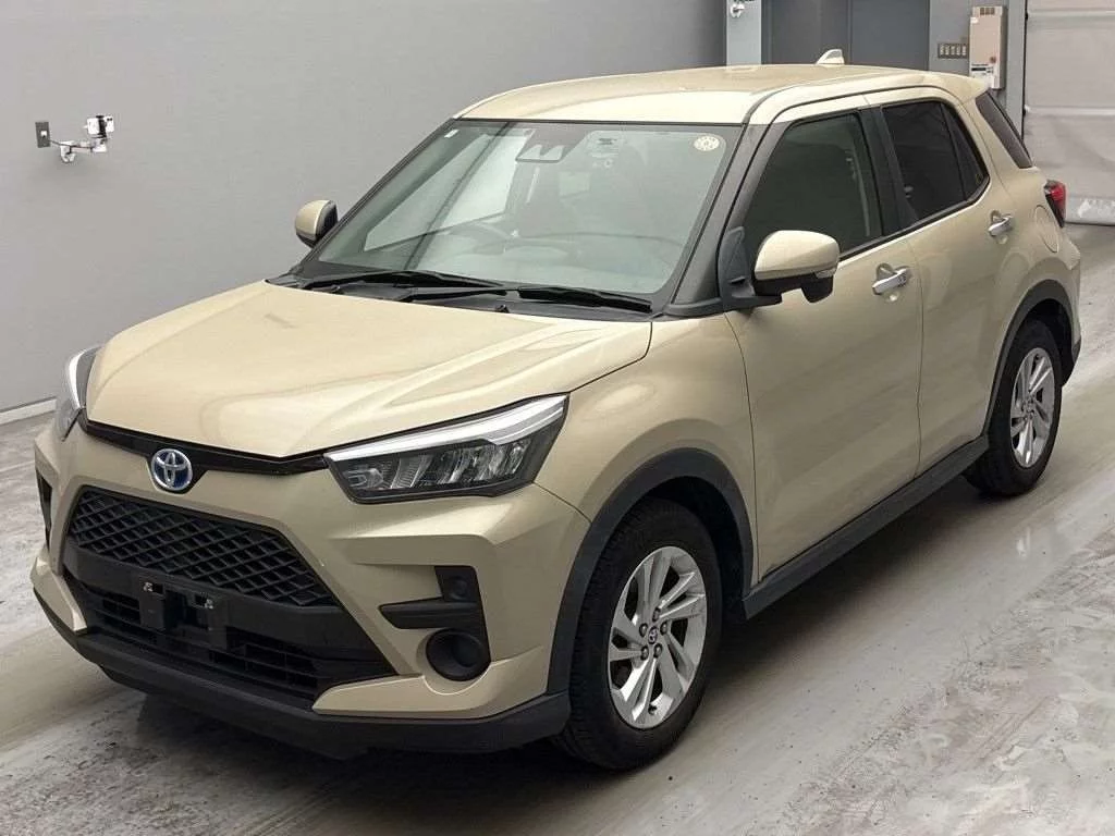 Toyota Raize  с аукциона в Японии