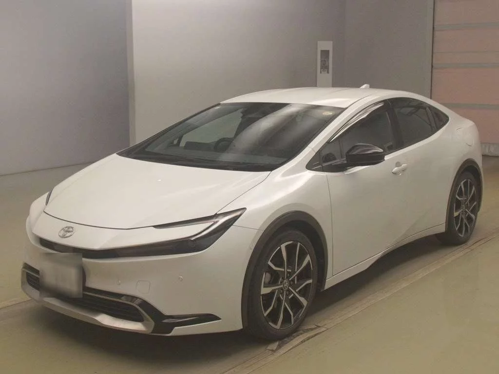 Toyota Prius  с аукциона в Японии