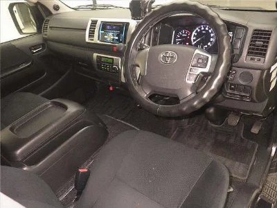TOYOTA HIACE