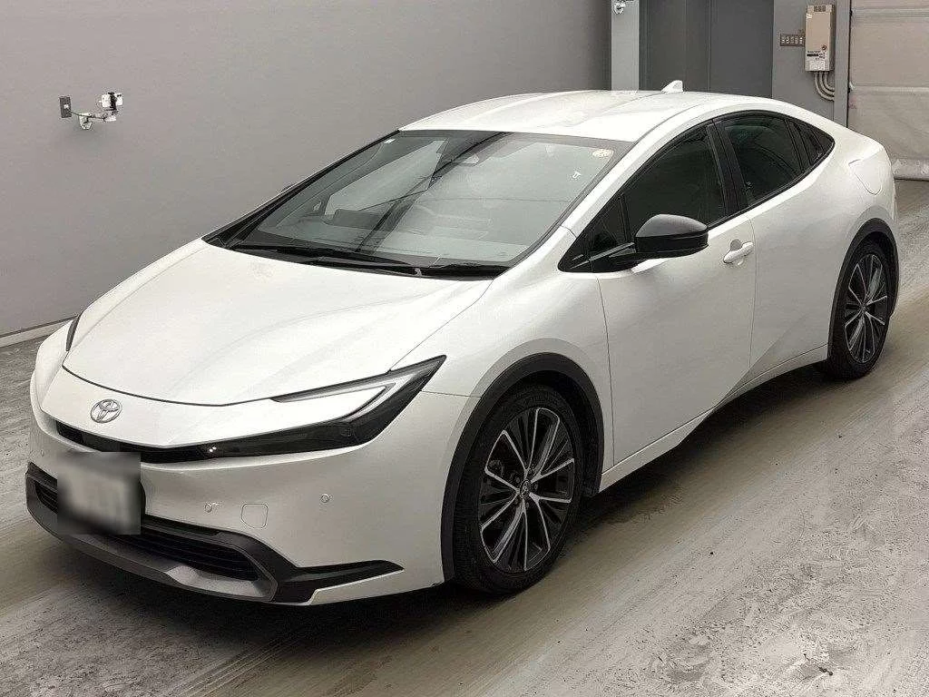 Toyota Prius  с аукциона в Японии