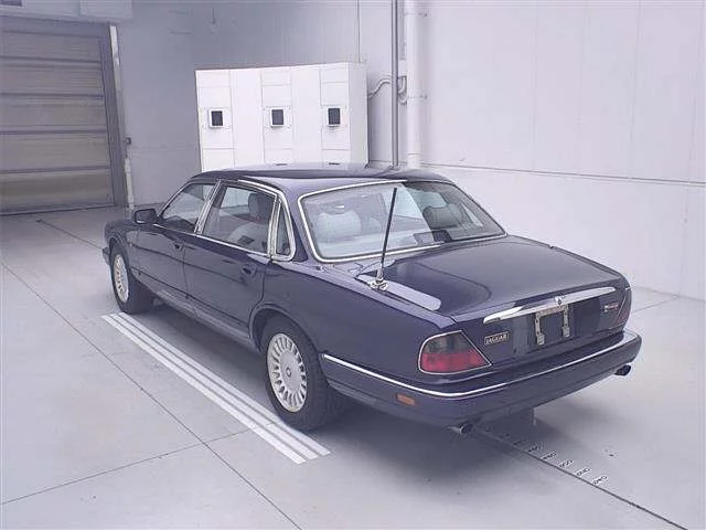 Jaguar Sovereign  с аукциона в Японии