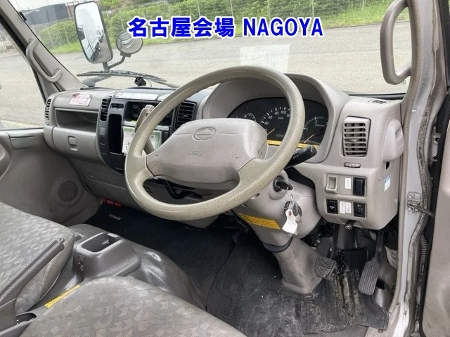 Hino Dutro  с аукциона в Японии