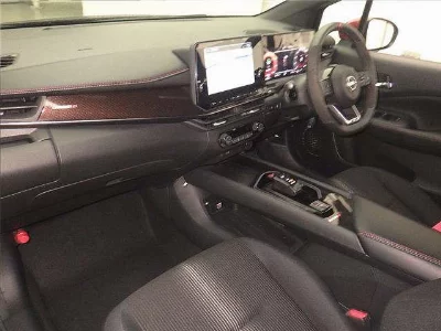 NISSAN AURA