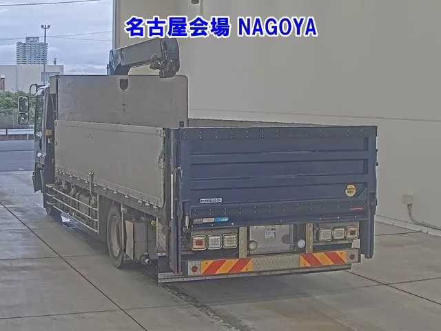 Isuzu Forward  с аукциона в Японии