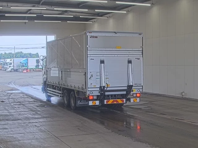 Isuzu Forward  с аукциона в Японии