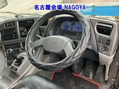 NISSAN DIESEL (UD) QUON