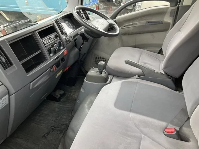 Isuzu Elf  с аукциона в Японии