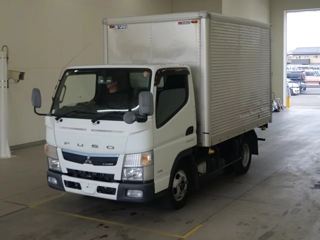 Mitsubishi Fuso Canter  с аукциона в Японии